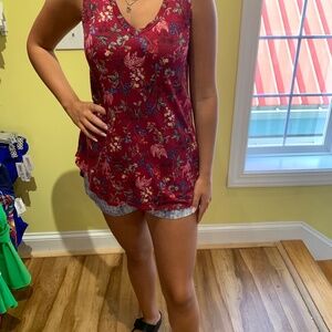 NWT Freeloader  sleveless v-neck shirt